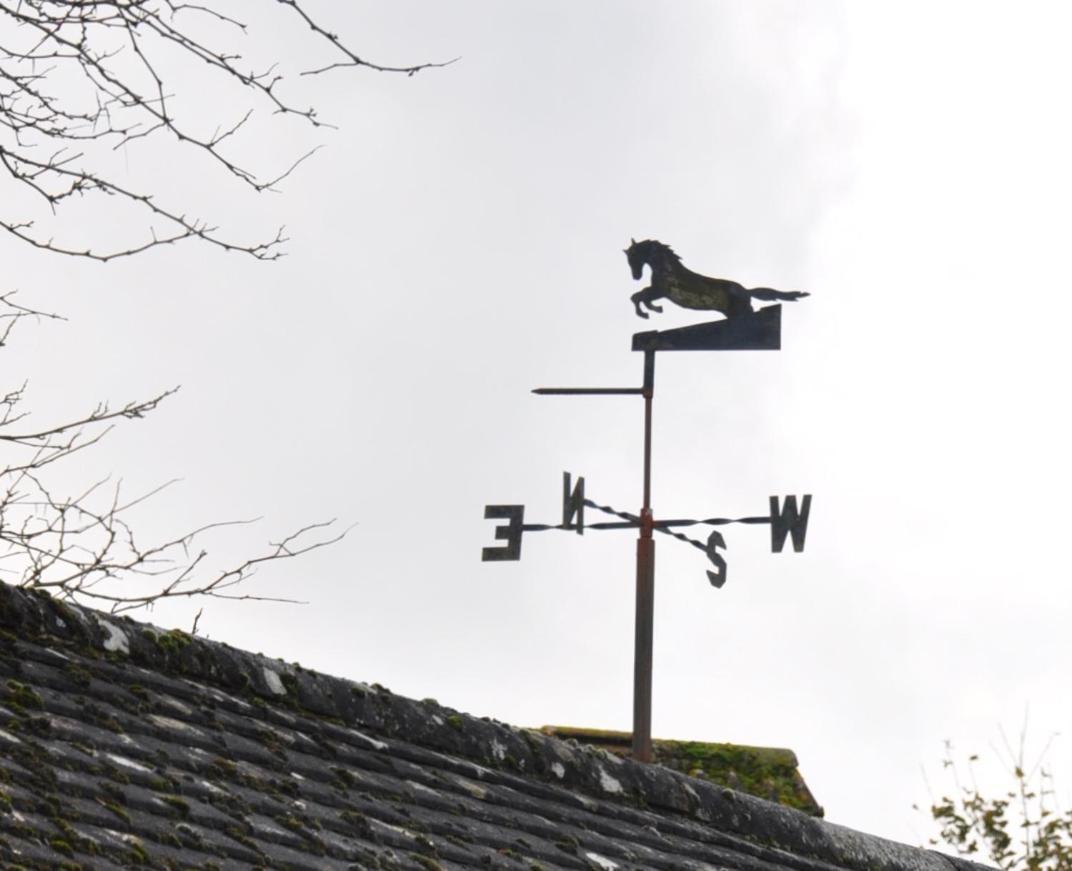 Heart Of The Village Cotswold Cottage In Crudwell. Exterior photo
